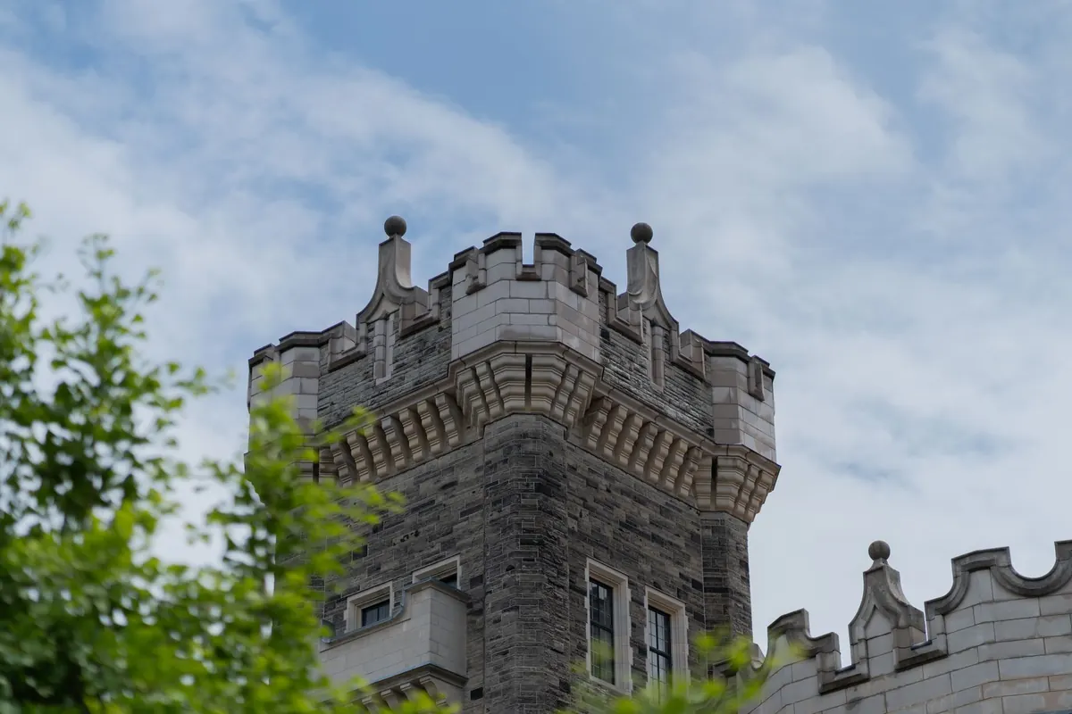 Norman vs. Gothic Castle Architecture: Key Differences Explained